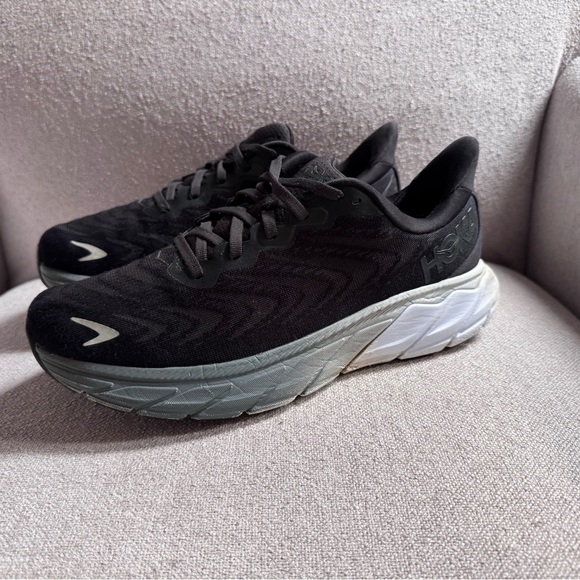 Hoka One One Arahi 6 Men's Running Shoes Black/White, Size 8D - Picture 1 of 10